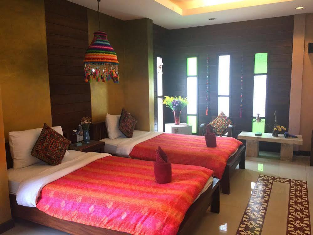 Soi One Boutique Bedrooms Pai Luaran gambar